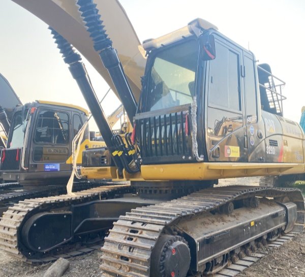 CAT329D2 excavator