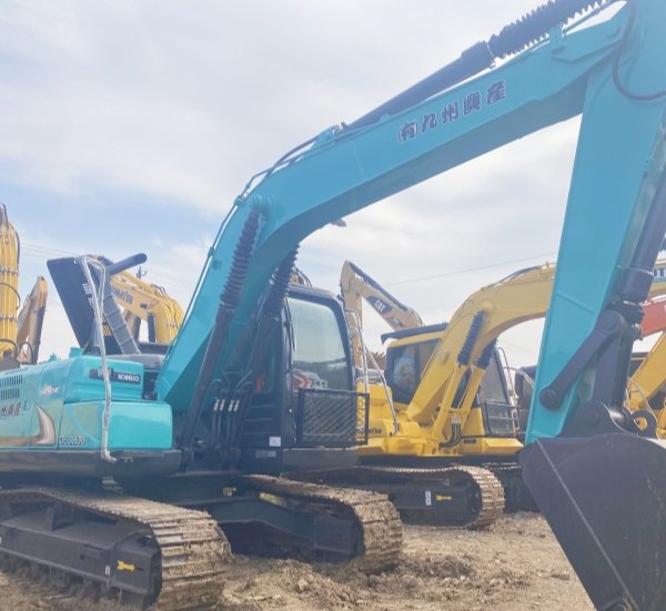 used kobelco SK140 excavator