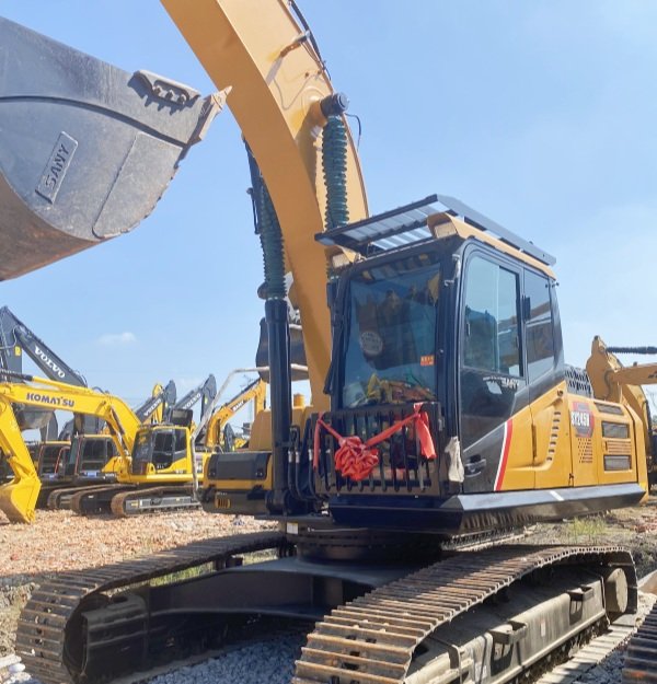 pre-owned Sany SY245H excavator