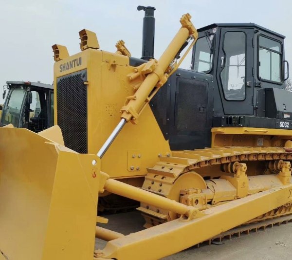 used shantui SD32 large bulldozer