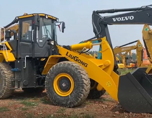 used CLLG 856H wheel loader