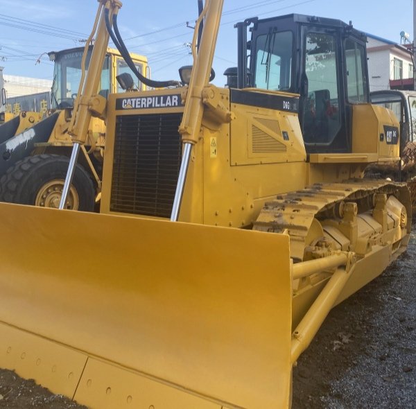 used caterpillar D6G bulldozer